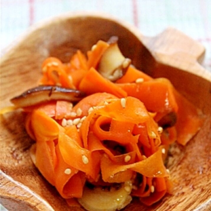 にんじんとシイタケの副菜~オイしょう油味